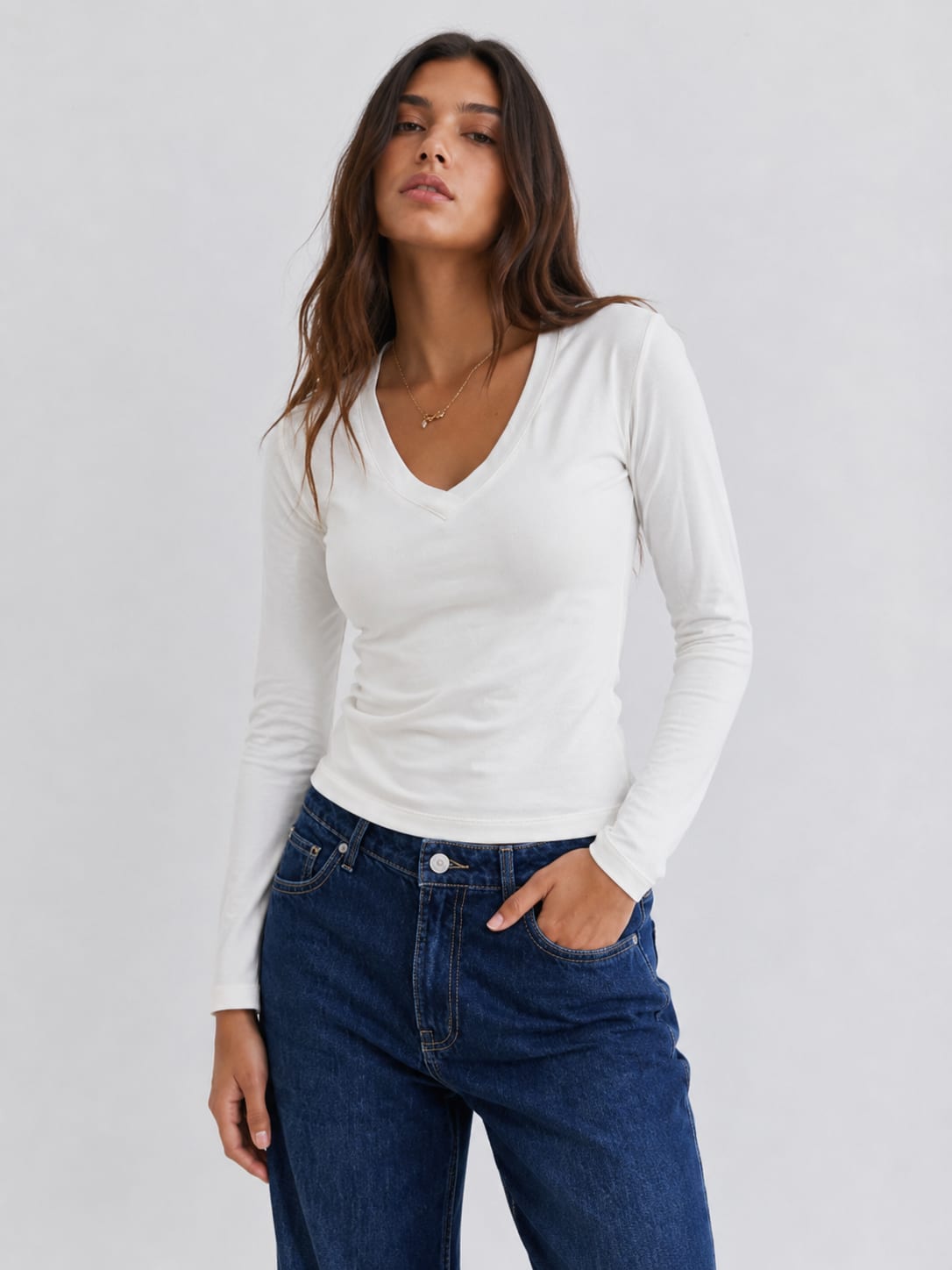 Long sleeve V-Neck Basic Top – White Basic Top CIZARO - Cizaro Jeans