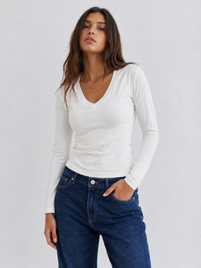 Double-Layer Fitted long Sleeve V-neck Top _ White Basic Top CIZARO - Cizaro Jeans