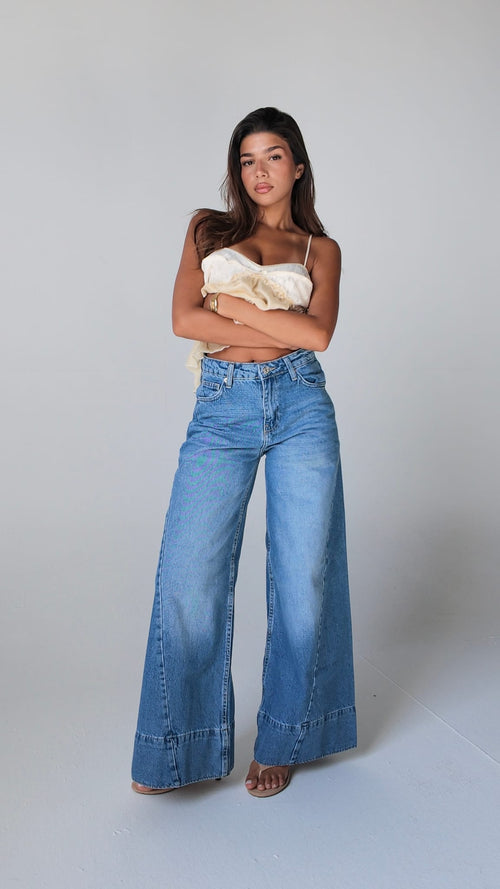 Extreme Wide-Leg High-Waist Light Vintage Blue Jeans