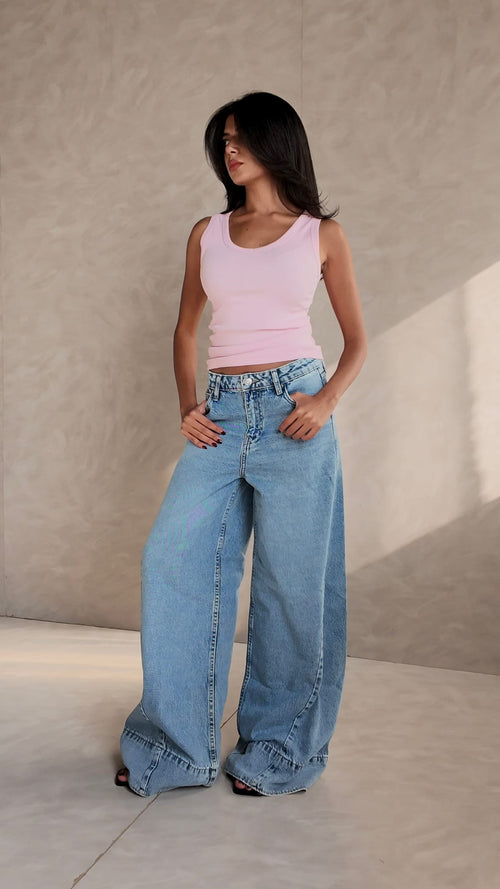 Women's Extreme Wide Leg High-Waist Light Vintage Blue Jeans – Cizaro (view 2)