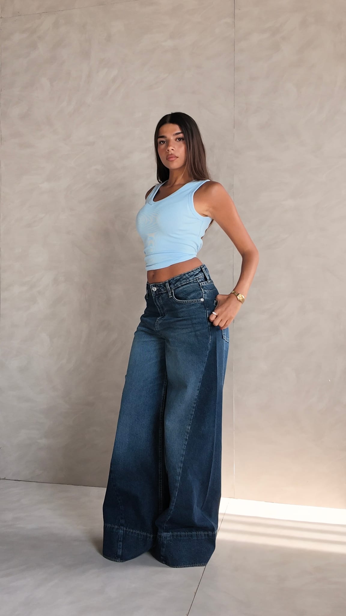 Extreme wide leg high waist Deep vintage blue jeans