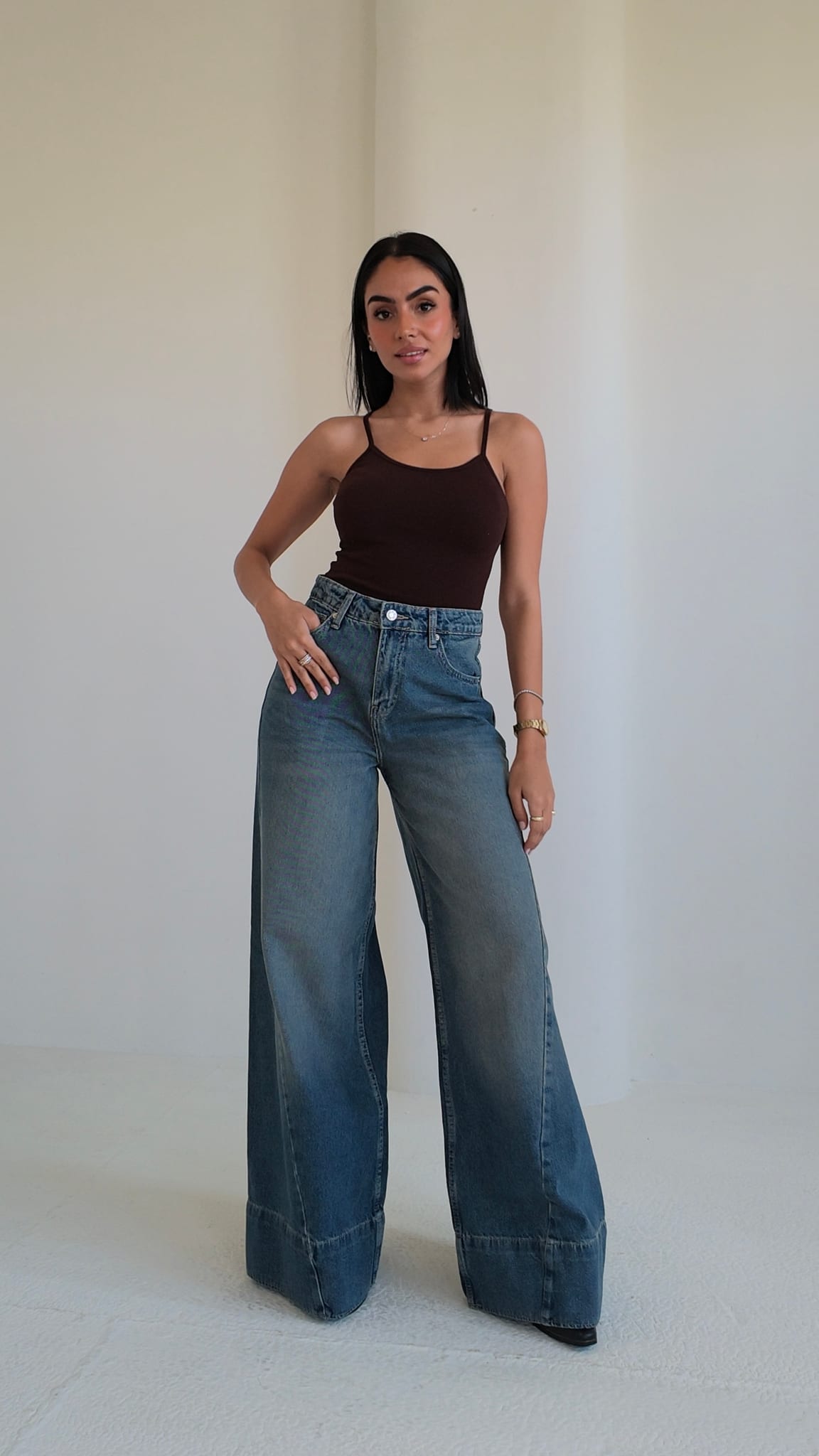 Extreme Wide Leg – High Waist Mid Vintage Blue Jeans