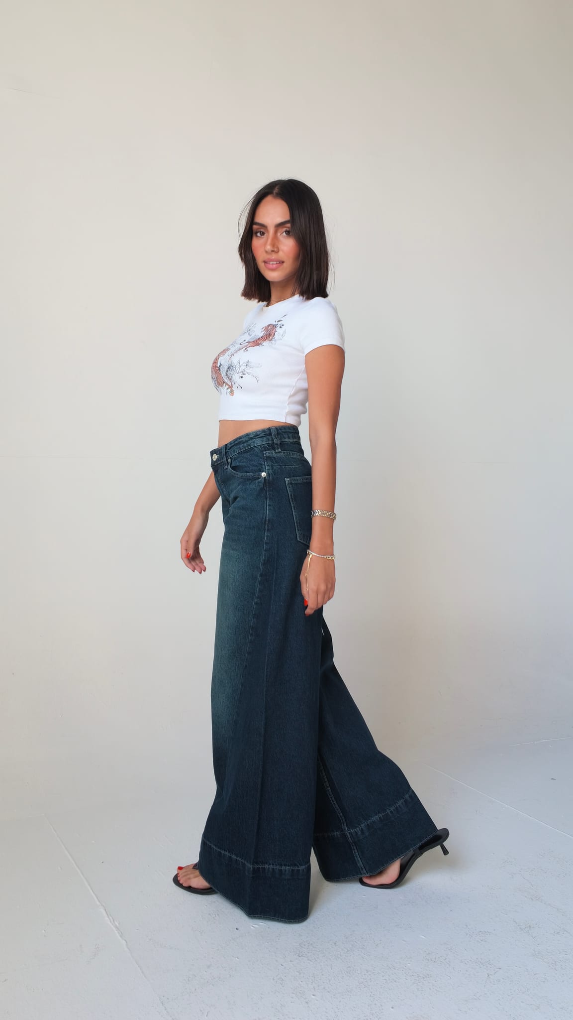 Extreme Wide-Leg – High-Waist Deep Vintage Blue Jeans