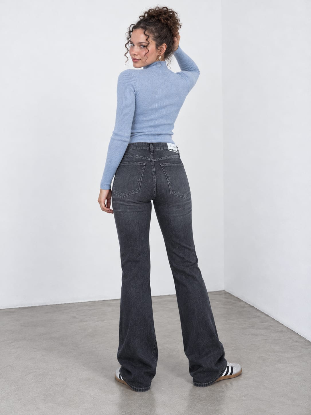 Flare High-Waist – Mid Smoke Gray Jeans