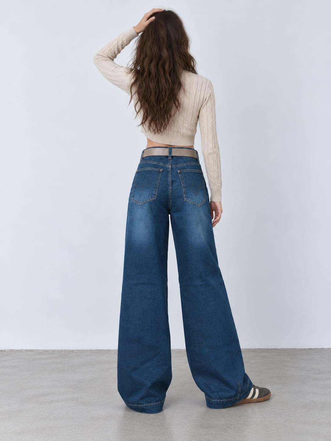 Statement Patch Pocket Relaxed Wide-Leg – High-Waist Washed Blue Jeans Relaxed Wide-Leg CIZARO - Cizaro Jeans