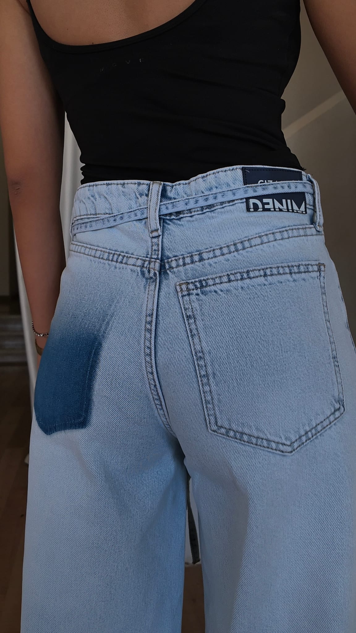 Super Baggy – High Waist Tie-Belt Powder Blue Jeans