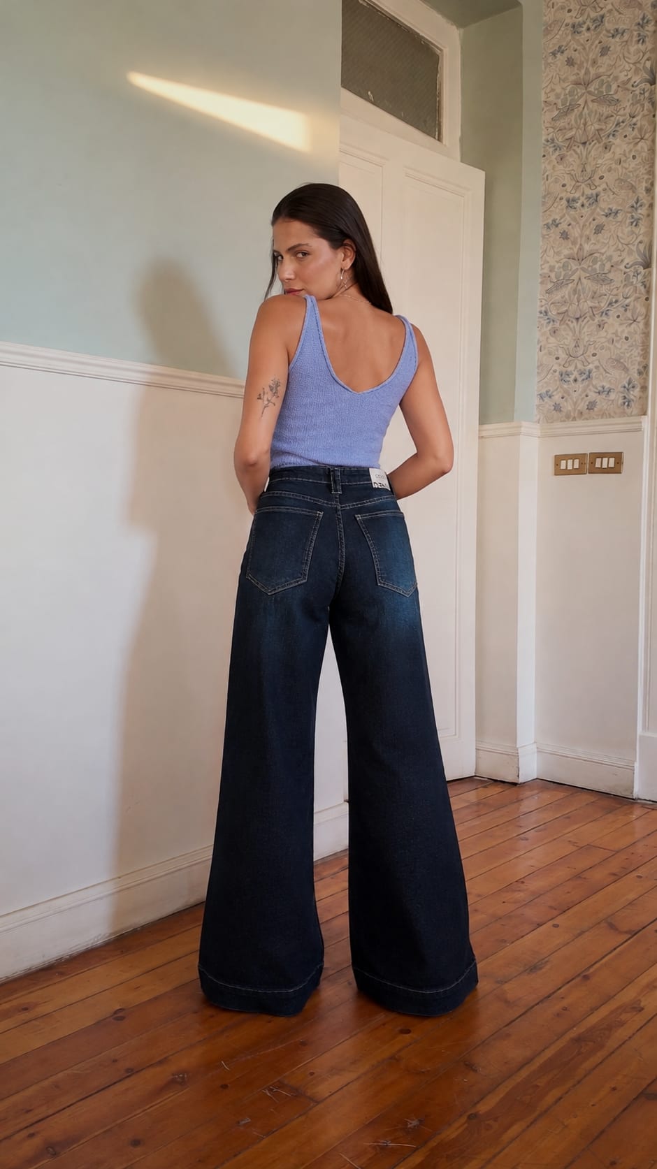 Statement Patch-Pocket Relaxed Wide-Leg High-Waist Ocean Blue Jeans Relaxed Wide-Leg CIZARO - Cizaro Jeans