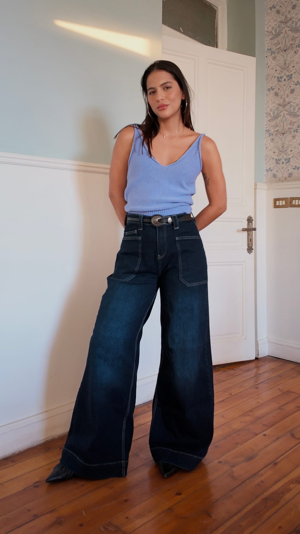Statement Patch-Pocket Relaxed Wide-Leg High-Waist Ocean Blue Jeans Relaxed Wide-Leg CIZARO - Cizaro Jeans