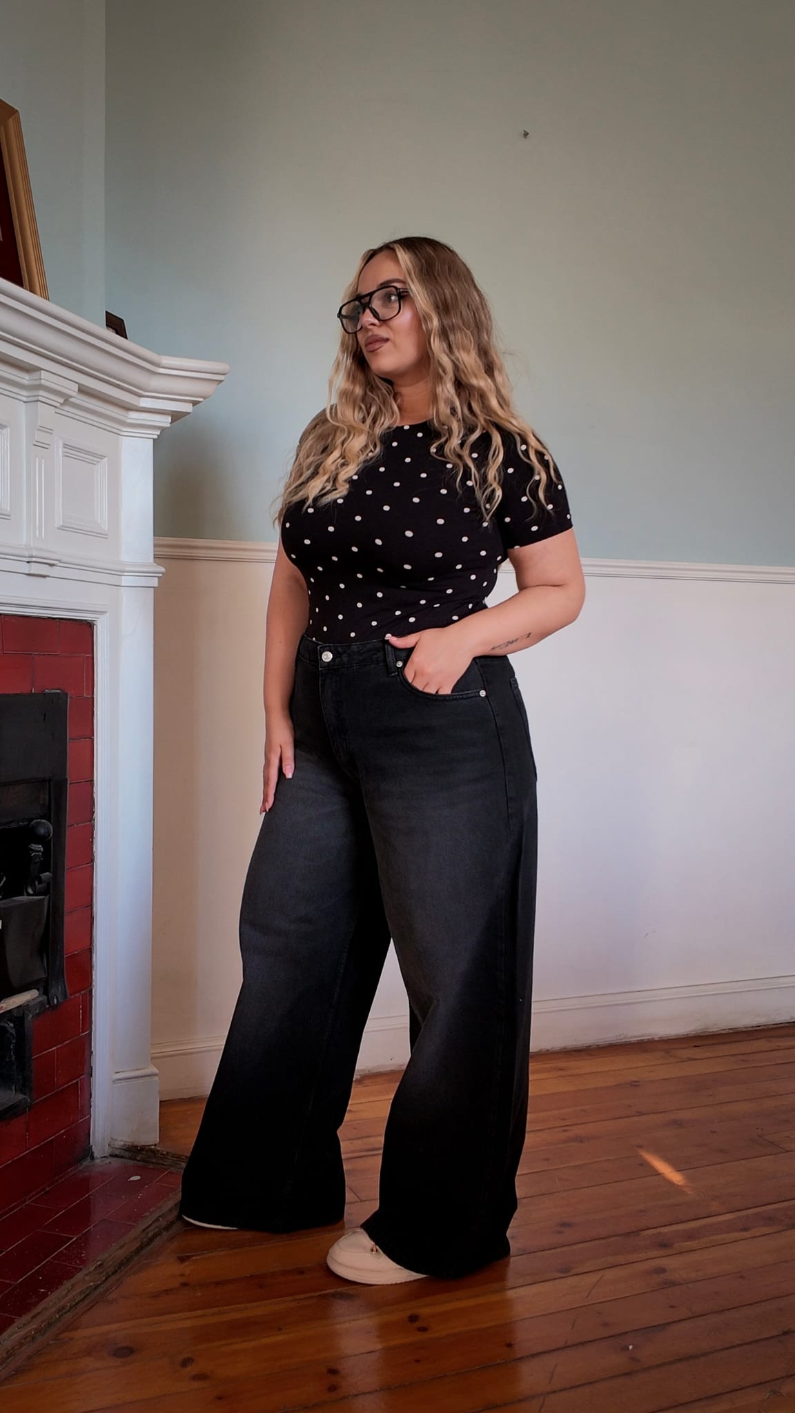 Super Baggy High-Waist Washed Black Jeans
