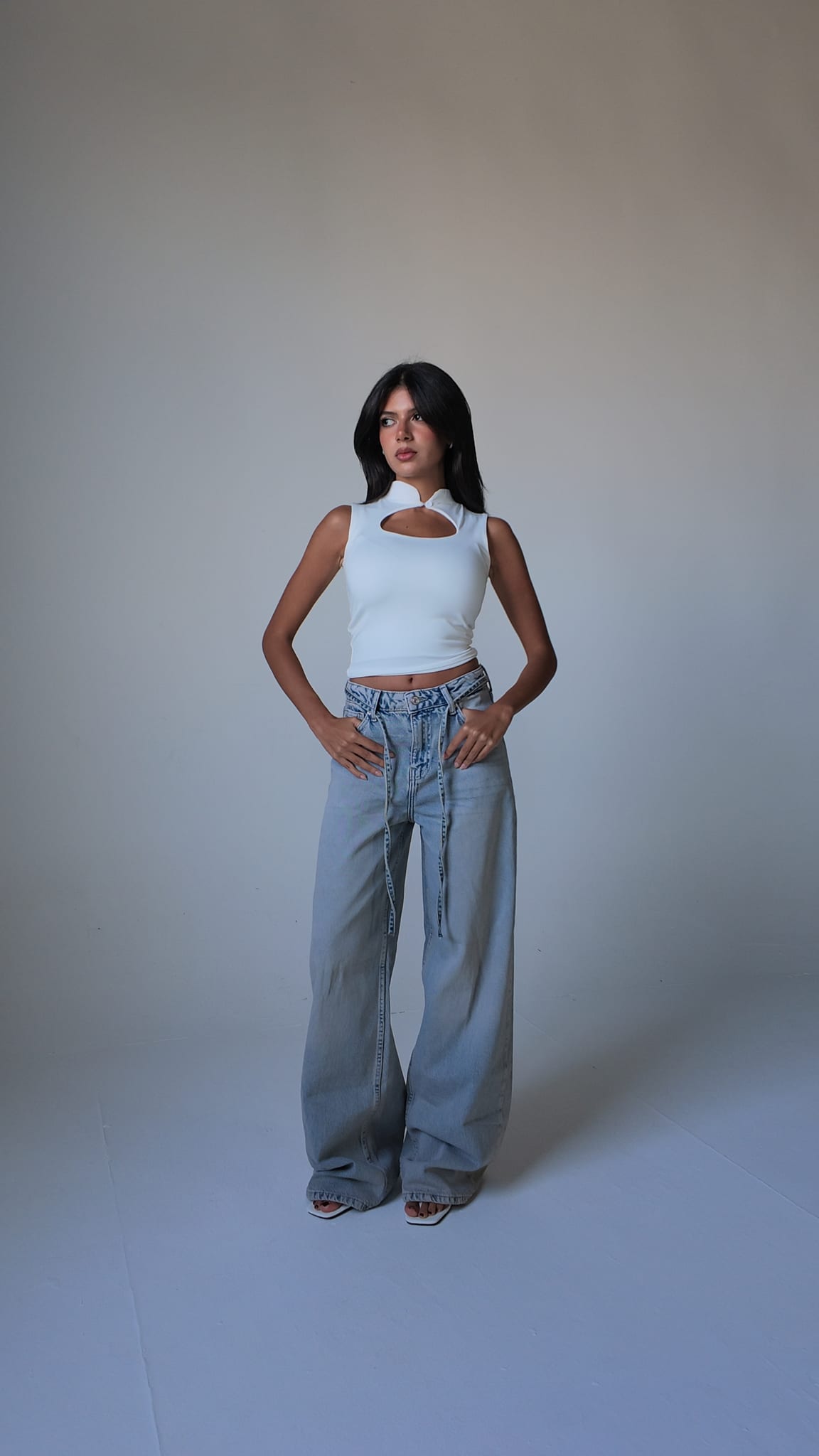 Super Baggy High Waist – Tie Belt & Shadow Pocket Light Acid Blue Jeans