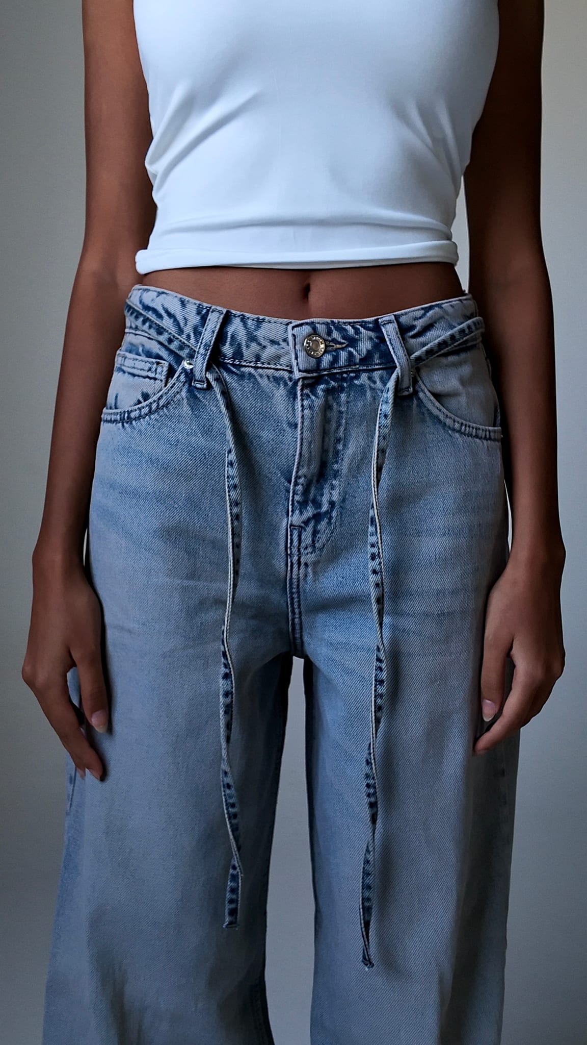 Super Baggy High Waist – Tie Belt & Shadow Pocket Light Acid Blue Jeans