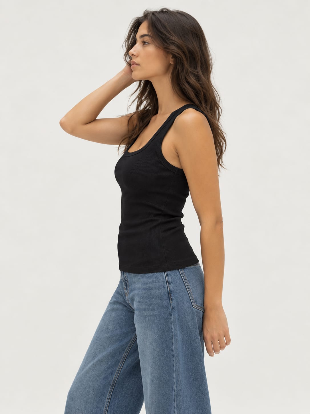 Ribbed U-Neck Tank Top – Black