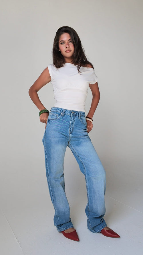 Ultra Comfort Light Vintage Blue Straight Jeans