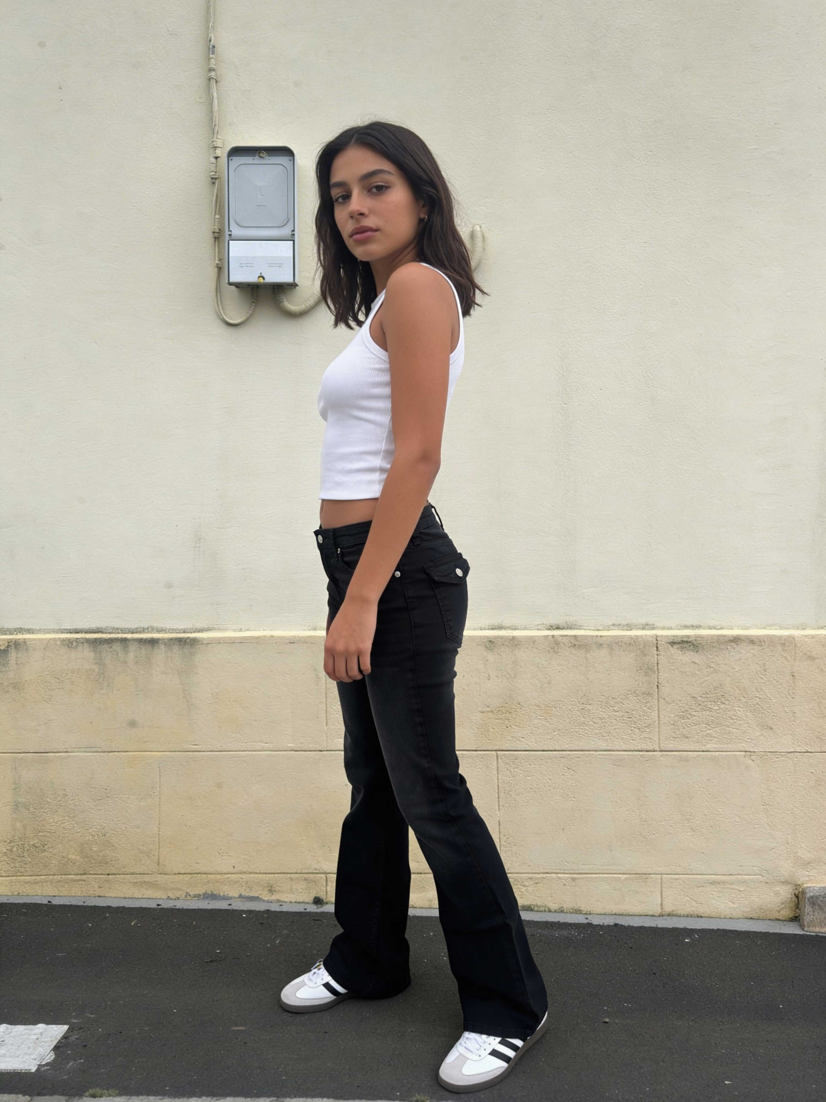 Flare – Low-Waist Washed Black Flap Pocket Jeans Flare CIZARO - Cizaro Jeans