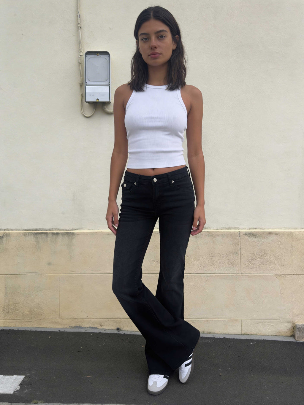 Flare – Low-Waist Washed Black Flap Pocket Jeans Flare CIZARO - Cizaro Jeans