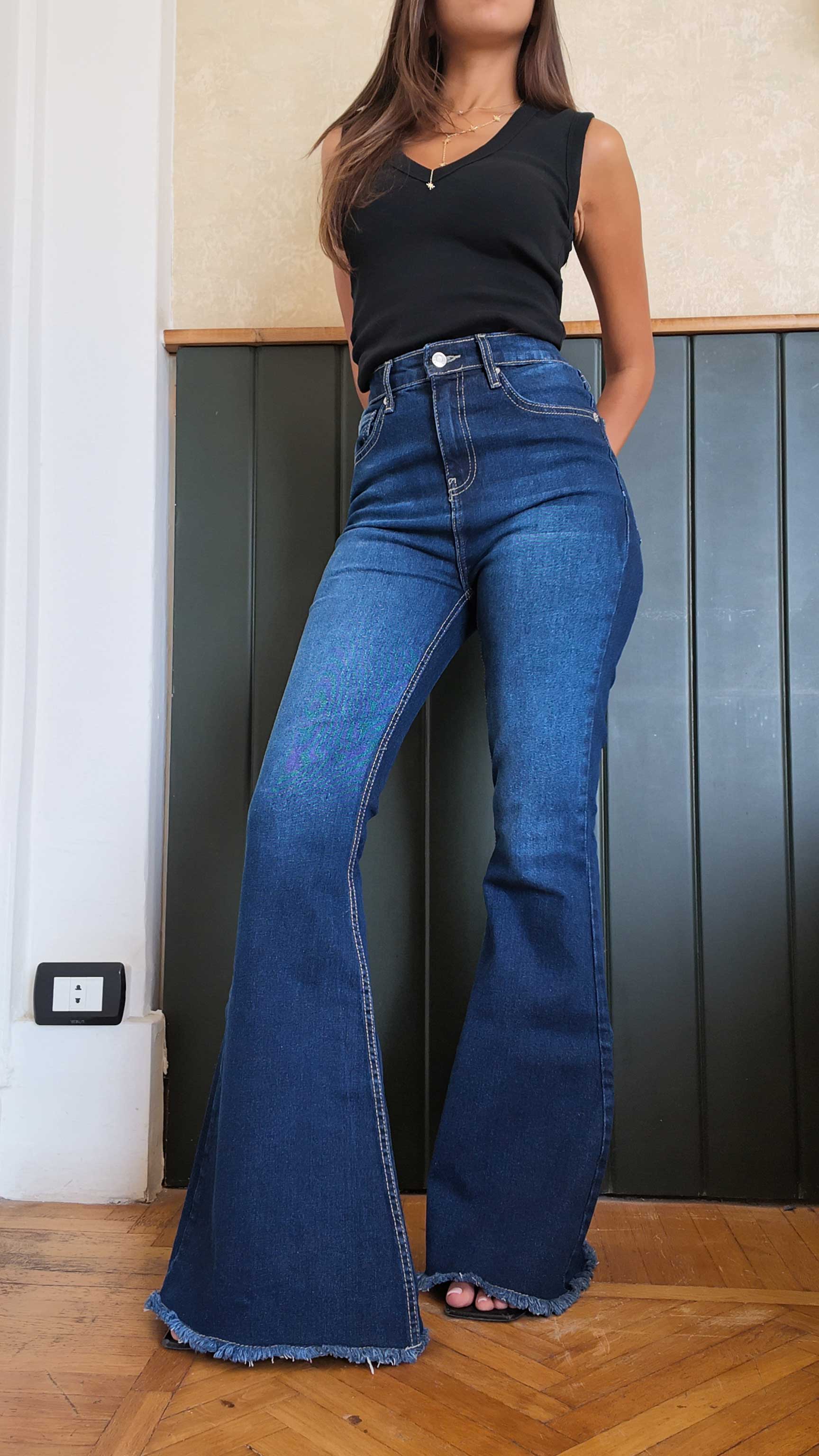 Contour Raw-Hemed Flare Deep Sapphire Blue jeans