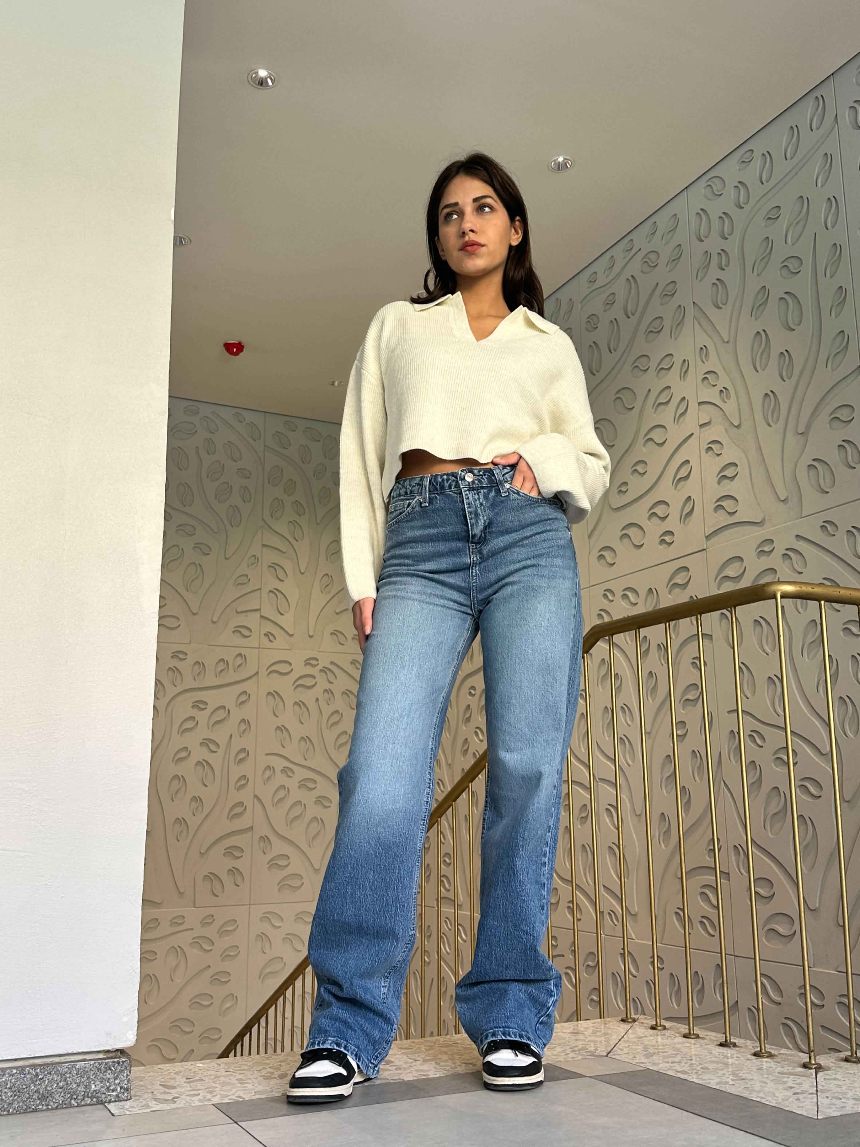 (Pre-order) Ultra Comfort Straight Leg - Mid Blue Wash Jeans. Straight Leg CIZARO - Cizaro Jeans