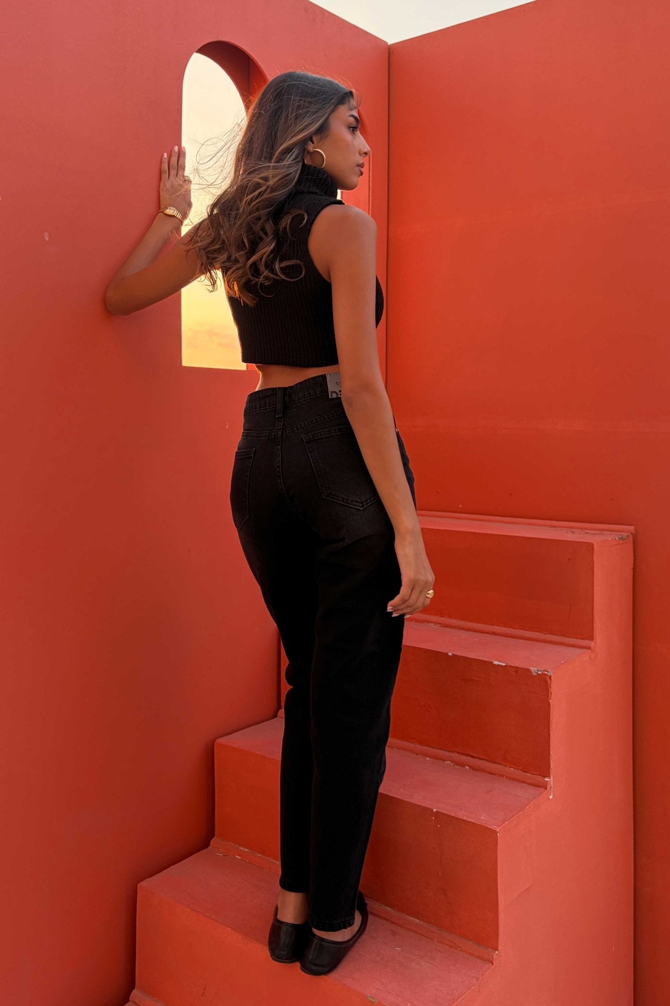 Mom Fit – Mid Rise Washed Black Jeans