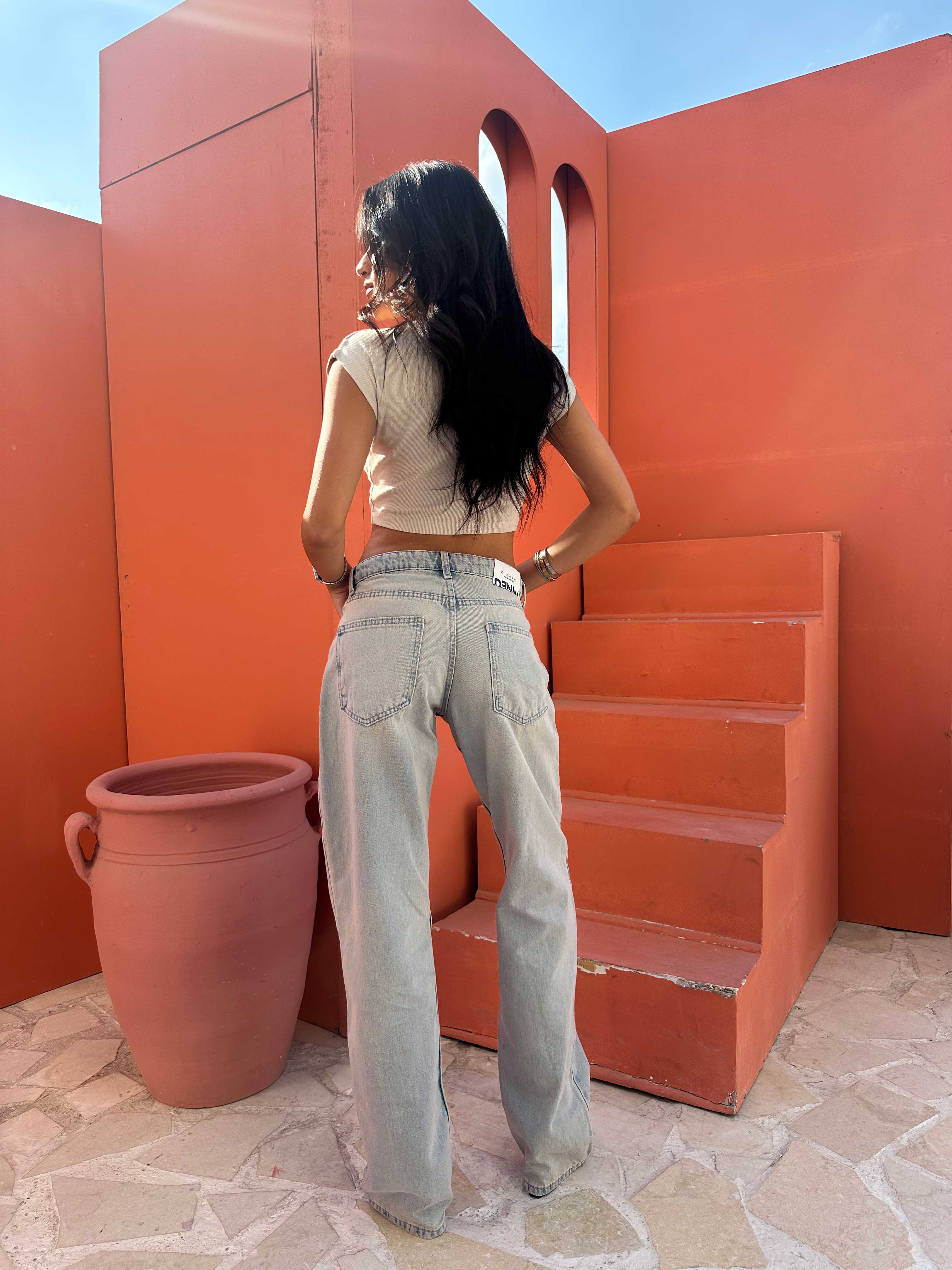 Straight – Low Waist Vintage Sand Blue Jeans