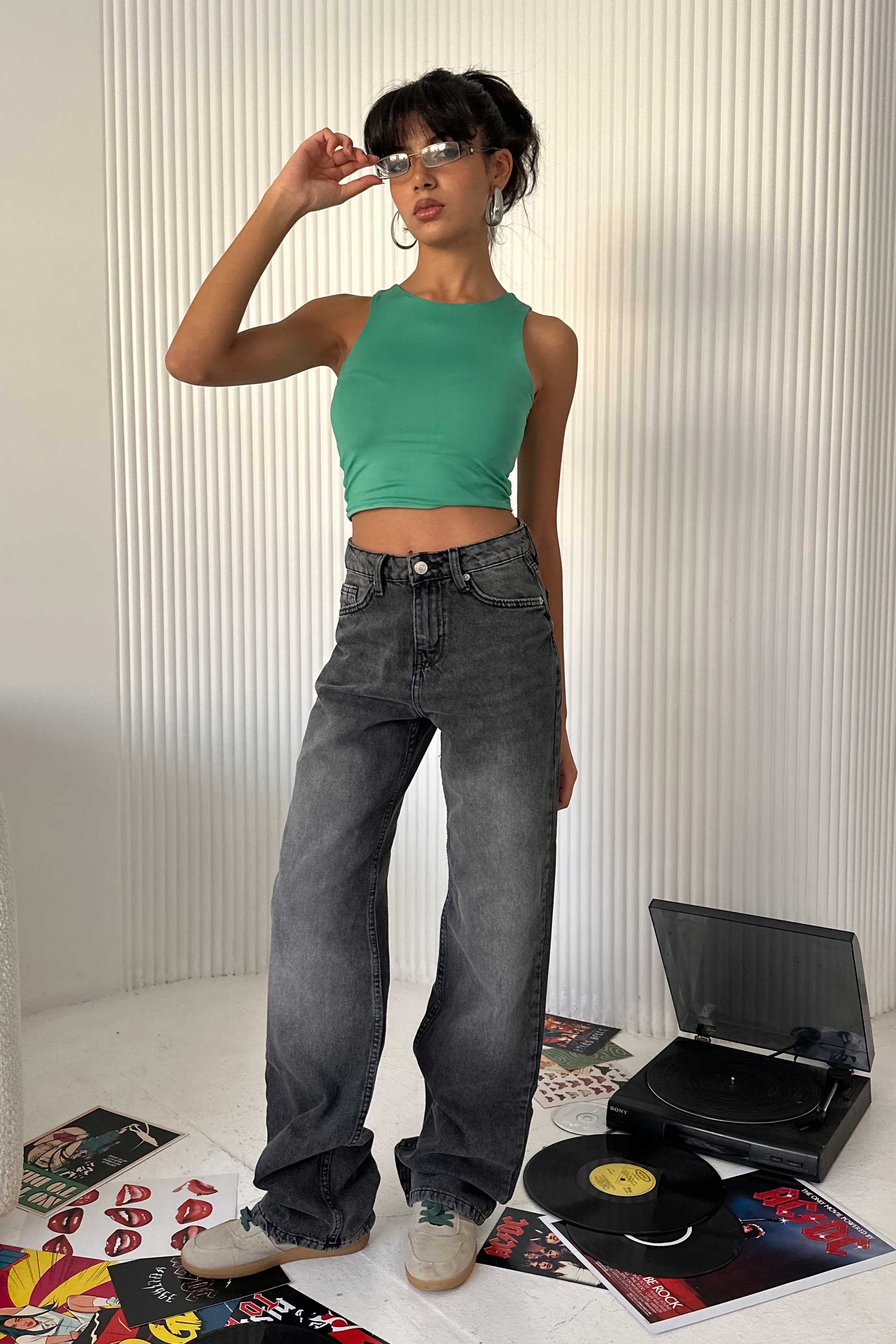 Straight-Leg - Low-Waist Gray Jeans