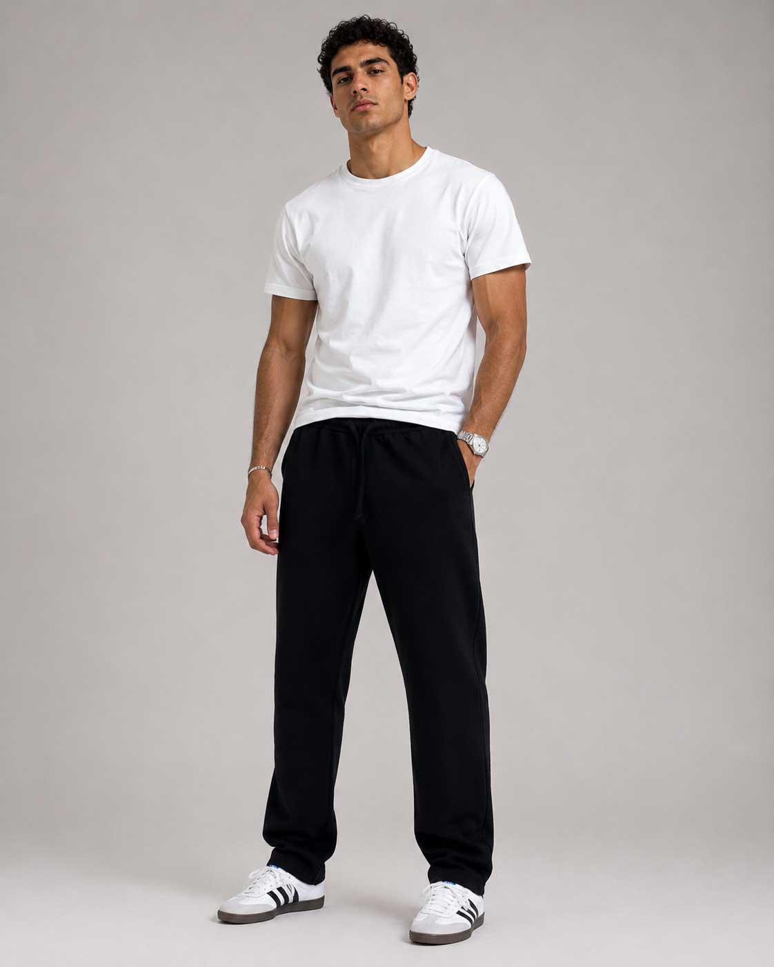 Straight-Leg Sweatpants – Black