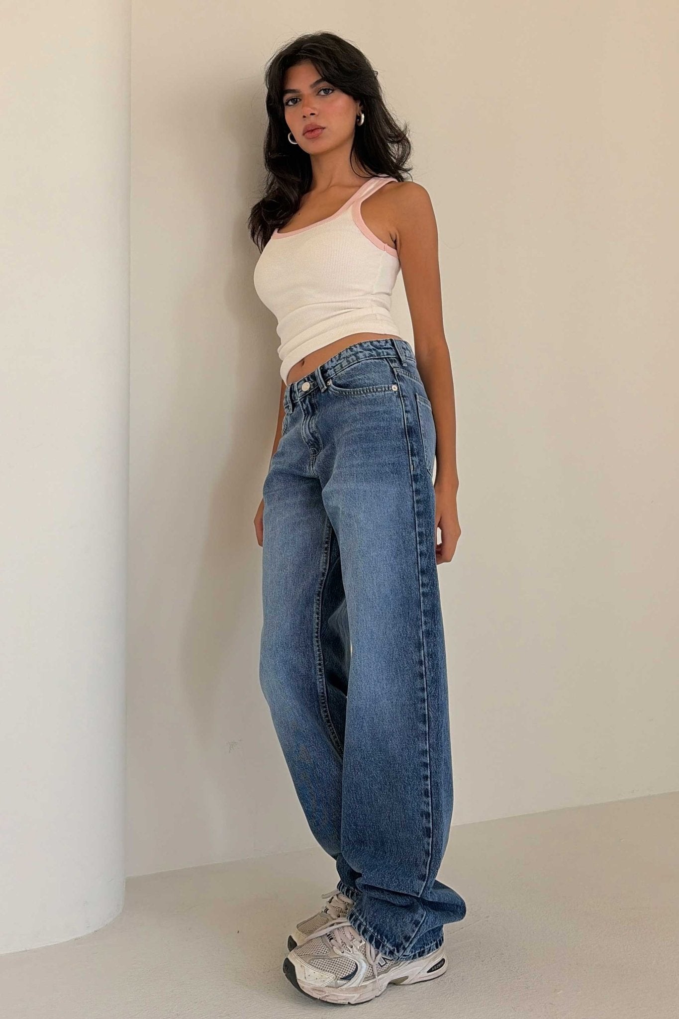 Straight – Low Waist Ocean Blue Jeans
