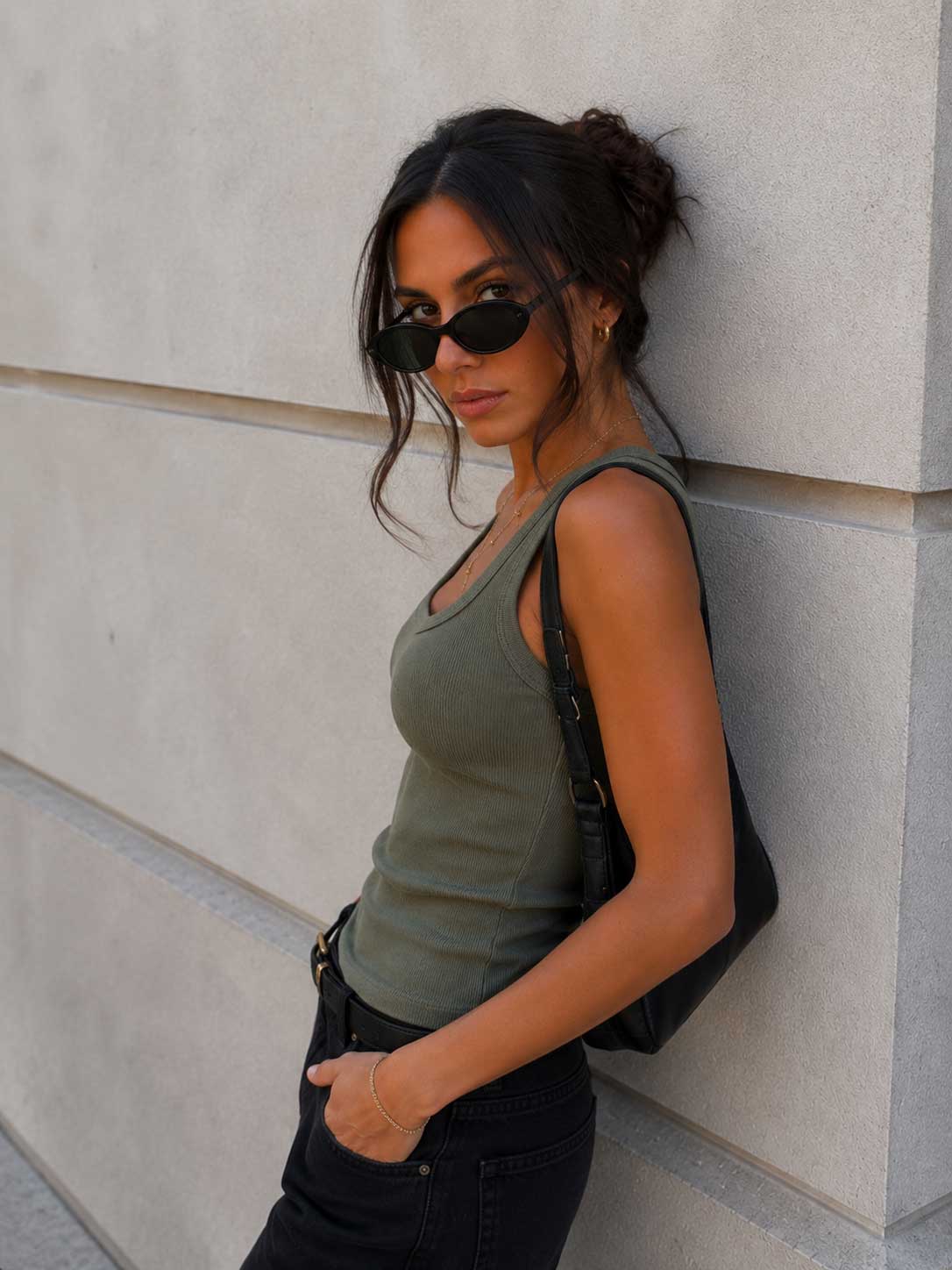 Ribbed U-Neck Tank Top – Olive