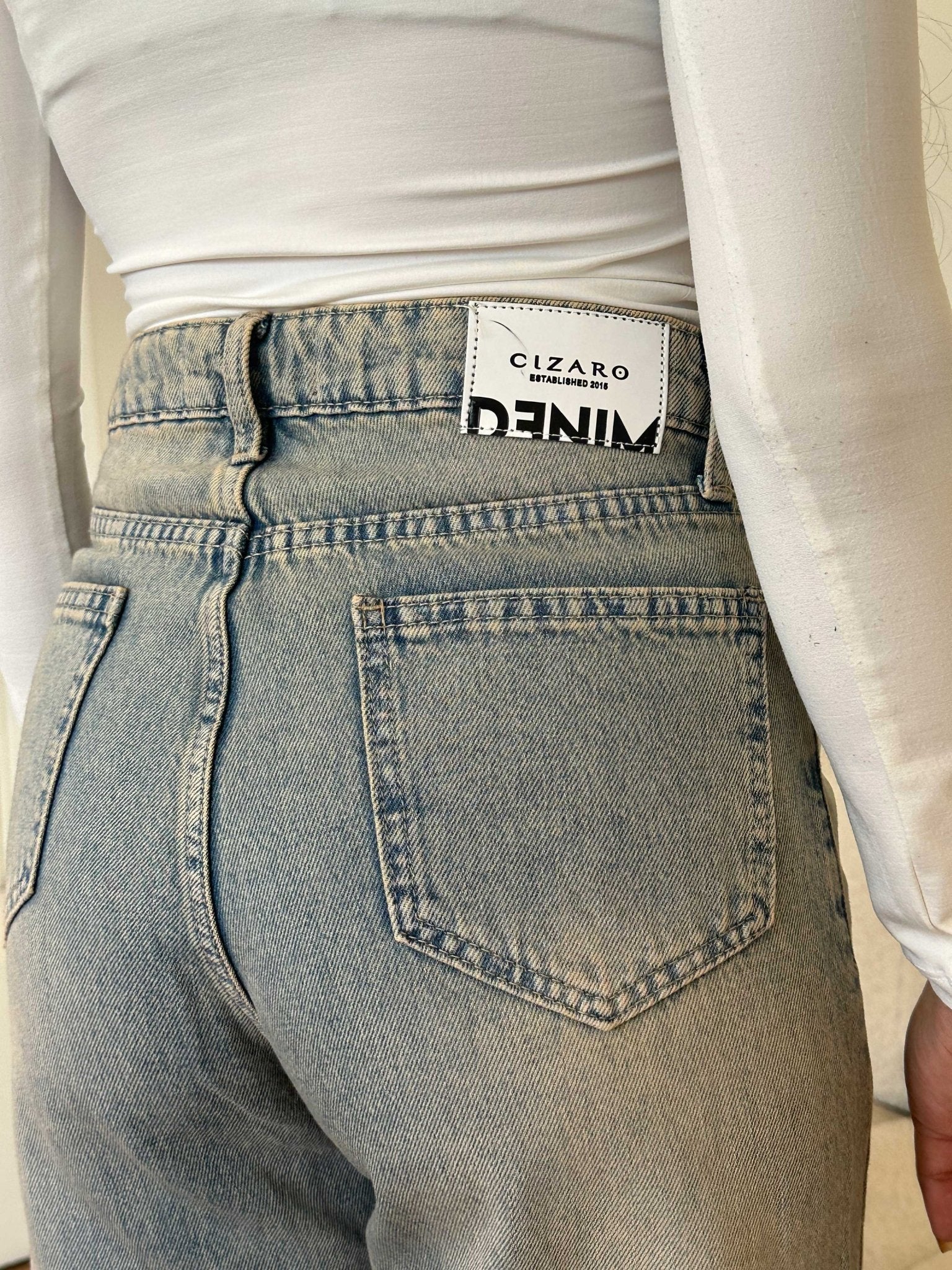 Wide Leg – Mid Rise Raw Hem Turn Up Light Vintage Blue Jeans wide leg CIZARO - Cizaro Jeans