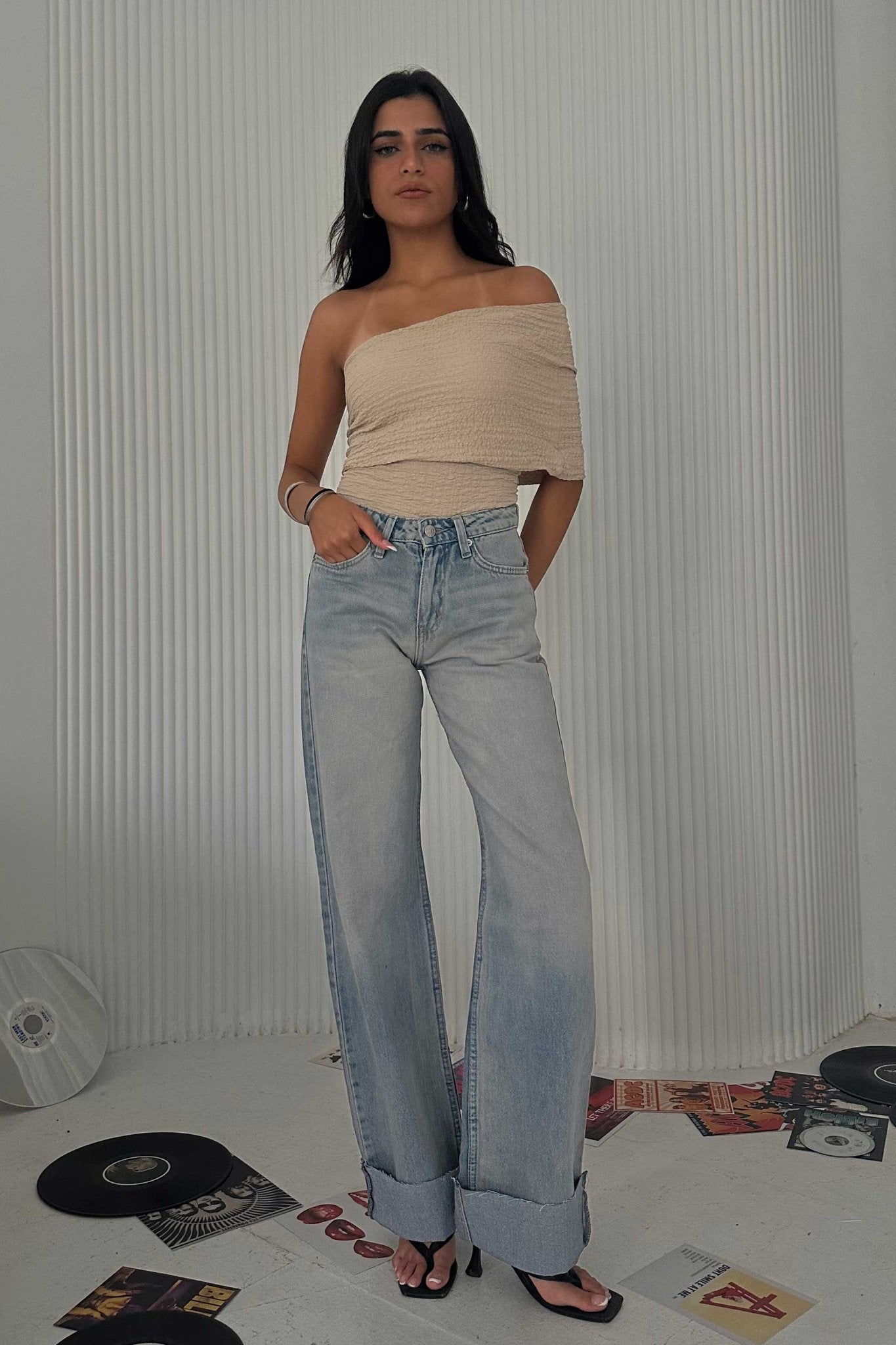 Wide-Leg Raw Hem Turn-Up - High-Waist Light Vintage Blue Jeans Wide-Leg CIZARO - Cizaro Jeans