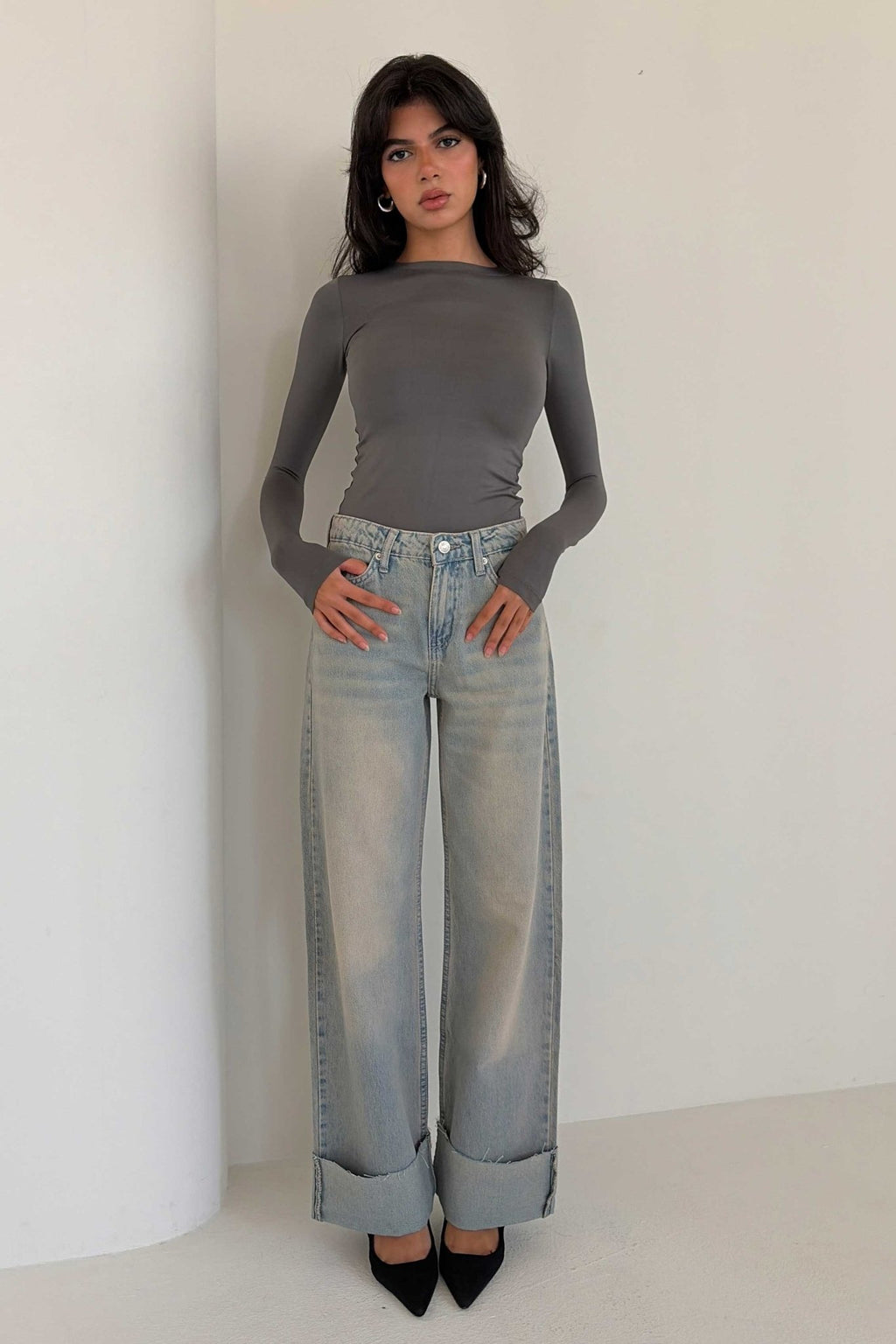 Wide Leg – Mid Rise Raw Hem Turn Up Light Vintage Blue Jeans Wide-Leg CIZARO - Cizaro Jeans