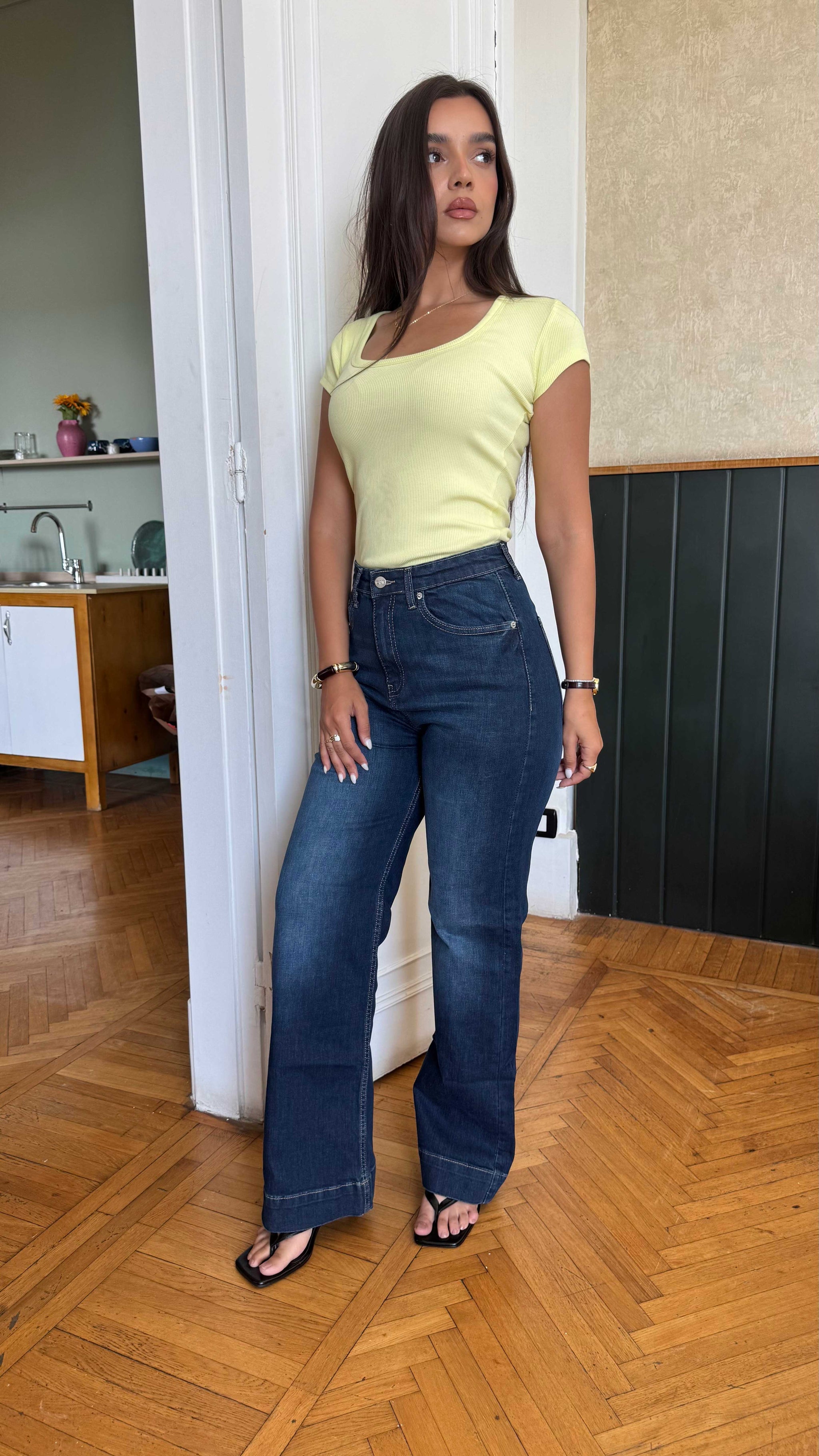 Wide leg - high waisted - Dark vintage denim jeans
