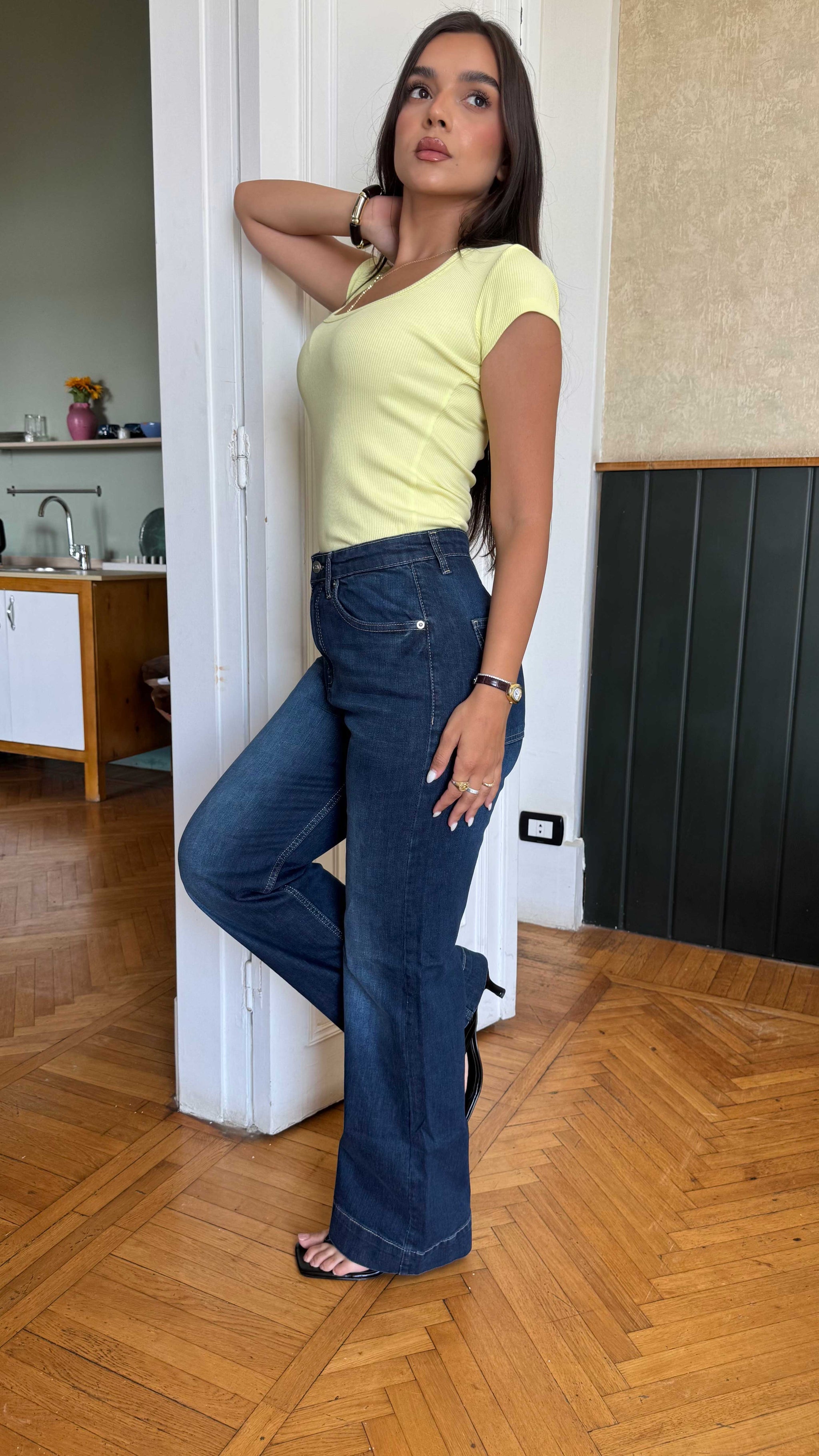 Wide leg - high waisted - Dark vintage denim jeans