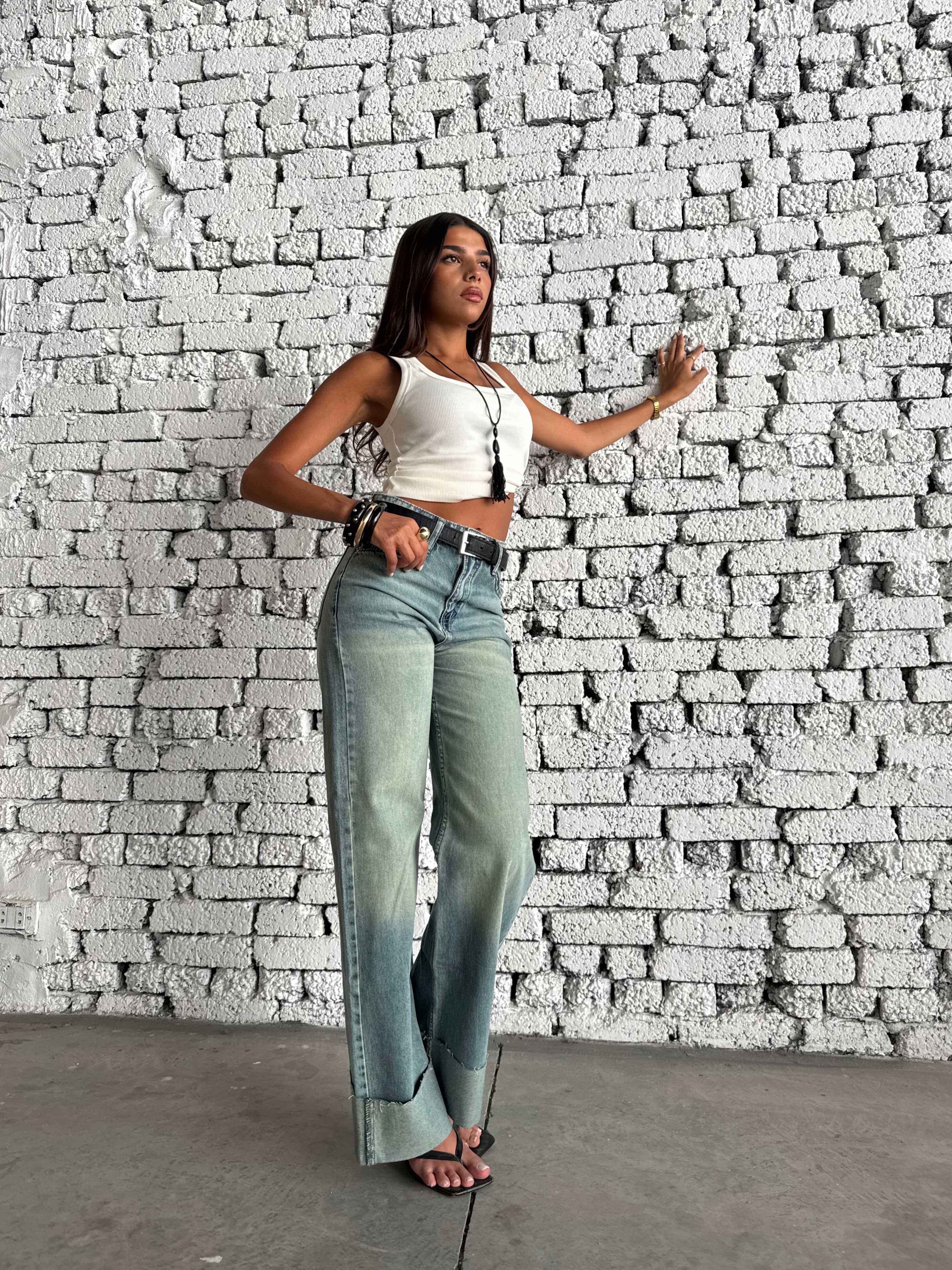 Wide Leg High Waist Raw Hem Turn-Up – Light Vintage Blue Jeans