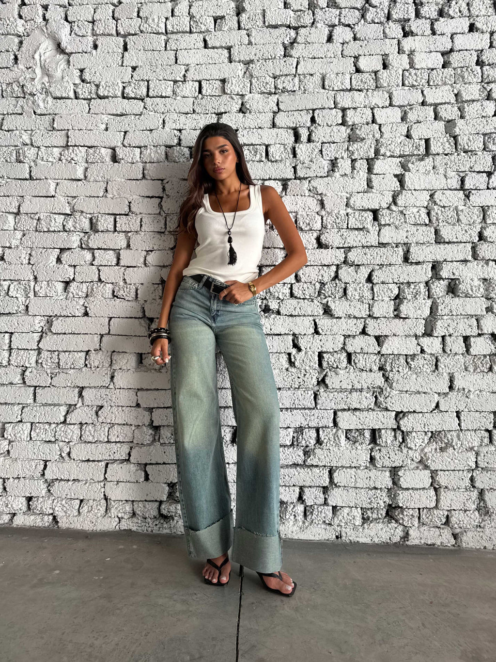 Wide Leg High Waist Raw Hem Turn-Up – Light Vintage Blue Jeans