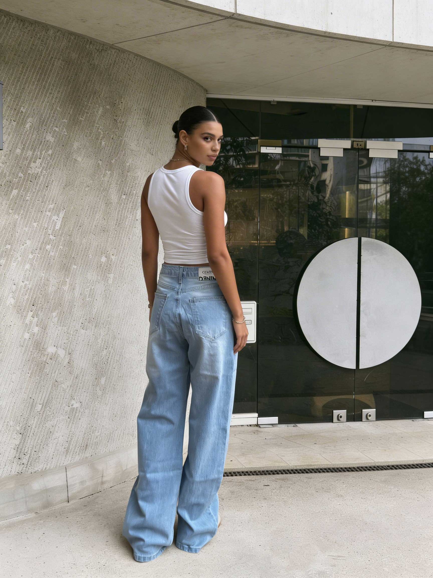 Ultra Comfort Wide-Leg – High-Waist Sky Wash Jeans