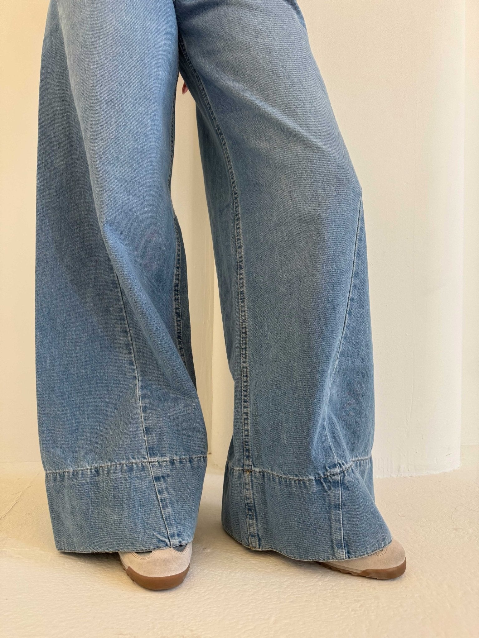 Extreme Wide Leg – High Waist Bright Blue Jeans Extreme Wide Leg CIZARO - Cizaro Jeans