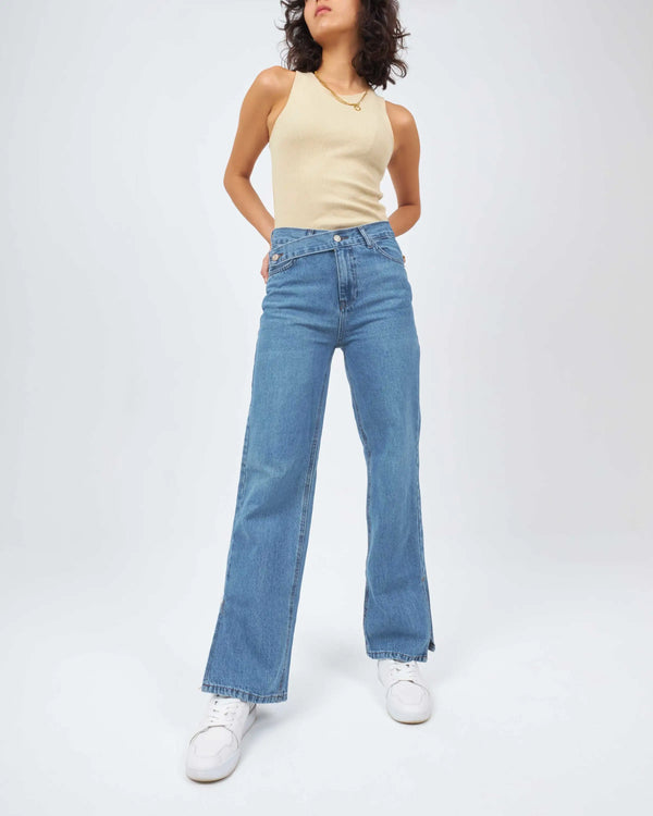 High-Waist Medium Wash Cross-Belt Straight Leg Jeans.